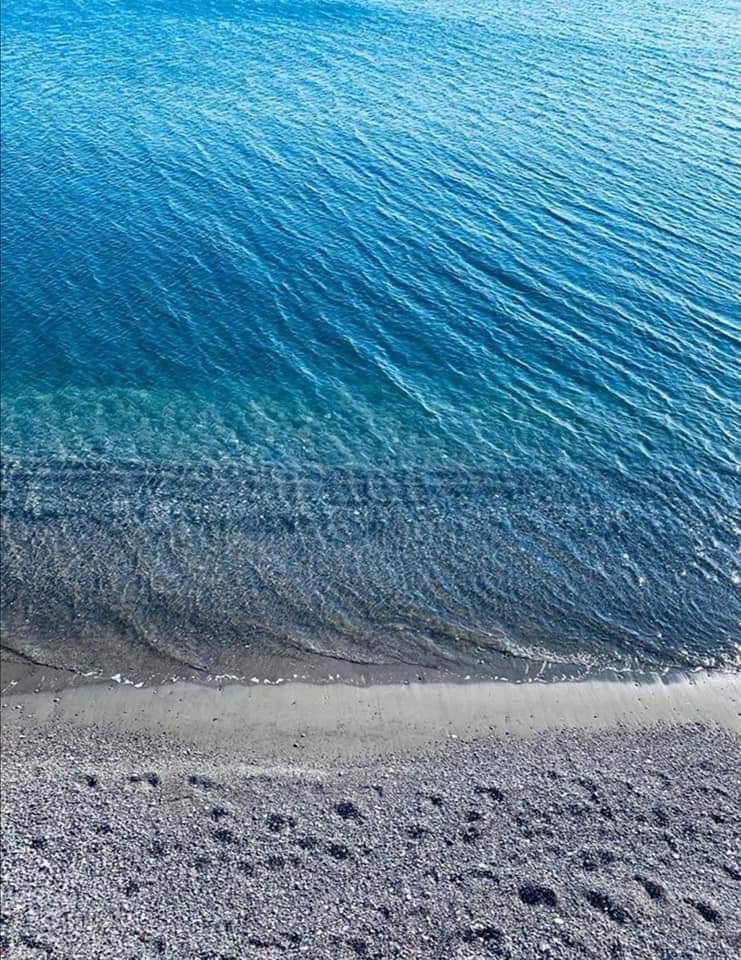 Il mare di Salerno, come a Venezia, ritorna chiaro