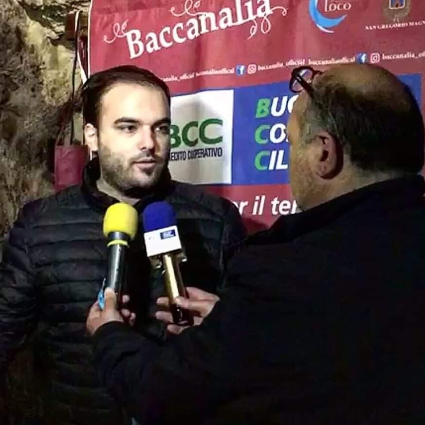 Corvo intervistato dalla BCC durante la premiazione di Baccanalia con il Tegamino D'Oro 2019
