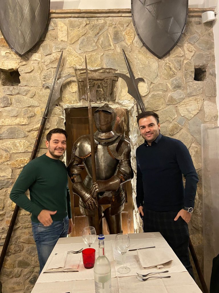 La taverna del principe, Armatura